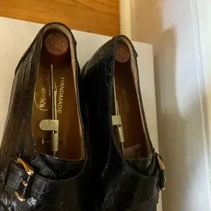 Vintage 1970s alligator shoes. Genuine alligator. Only worn 3 times. Size 9M. Church main image 3